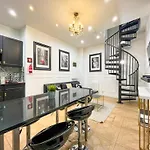 Urbanflat 55 - Marylin Monroe Flat In Parisian Historic Passage